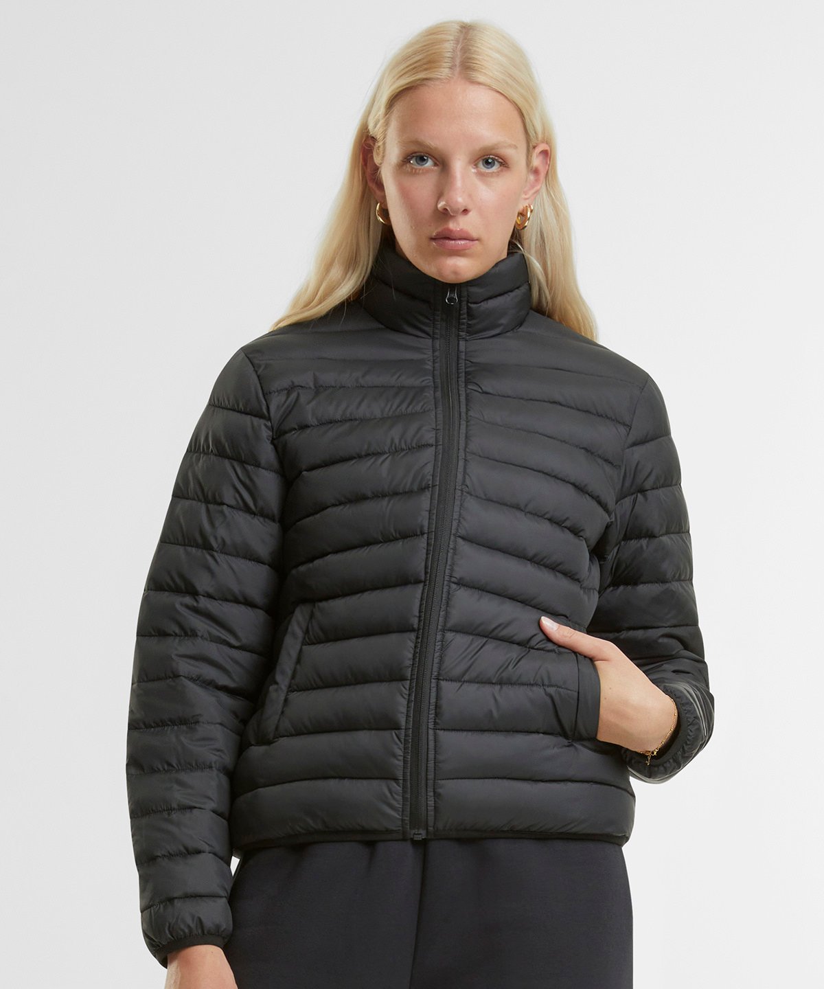 Studios Women's Light Puffer Jacket