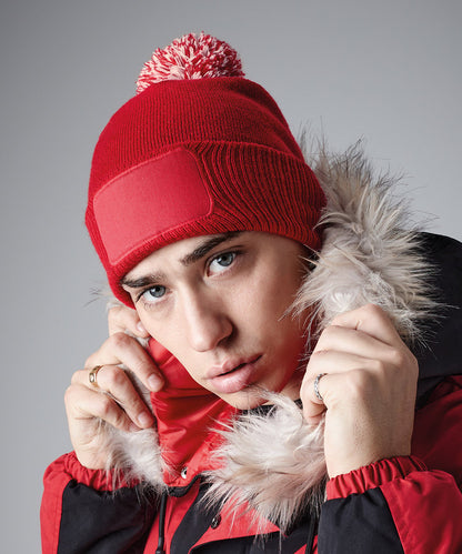 Beechfield Snowstar® Patch Beanie | Ashbe